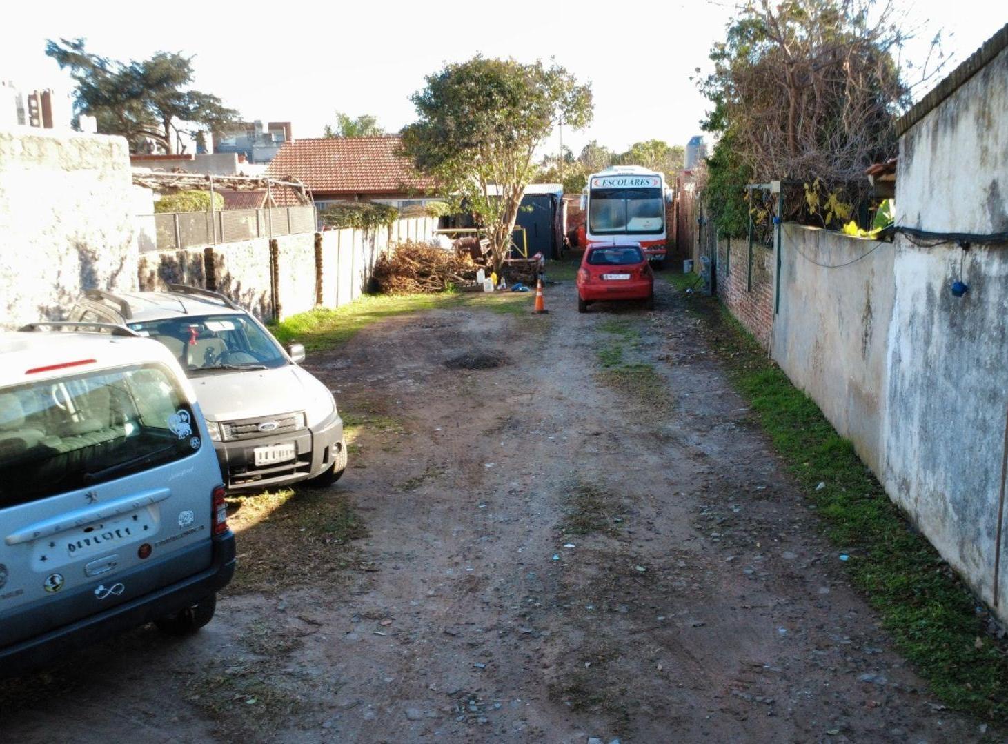 Foto de Venta Terreno en Barrio Parque Bernal, imagen 1
