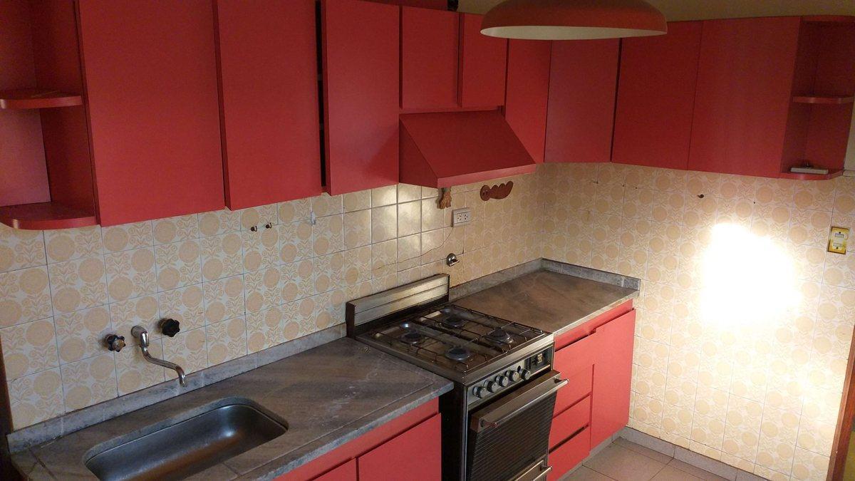 Foto de VENTA CASA 3 AMBIENTES COCHERA QUILMES, imagen 4