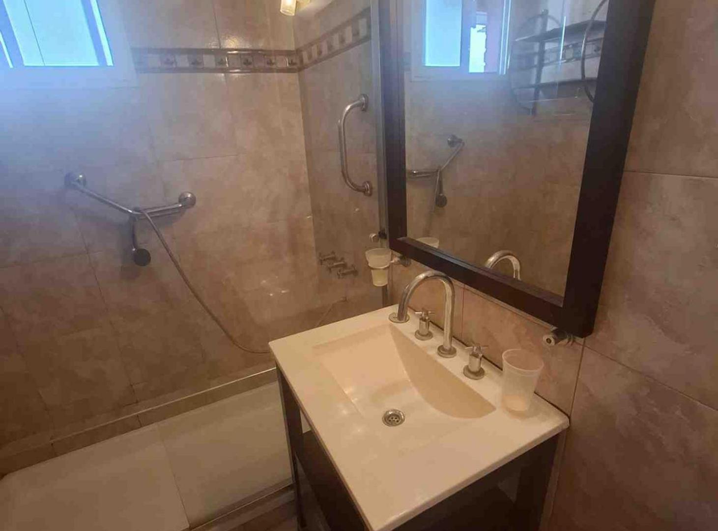 Foto de VENTA DEPARTAMENTO 3 AMBIENTES EN WILDE, imagen 2