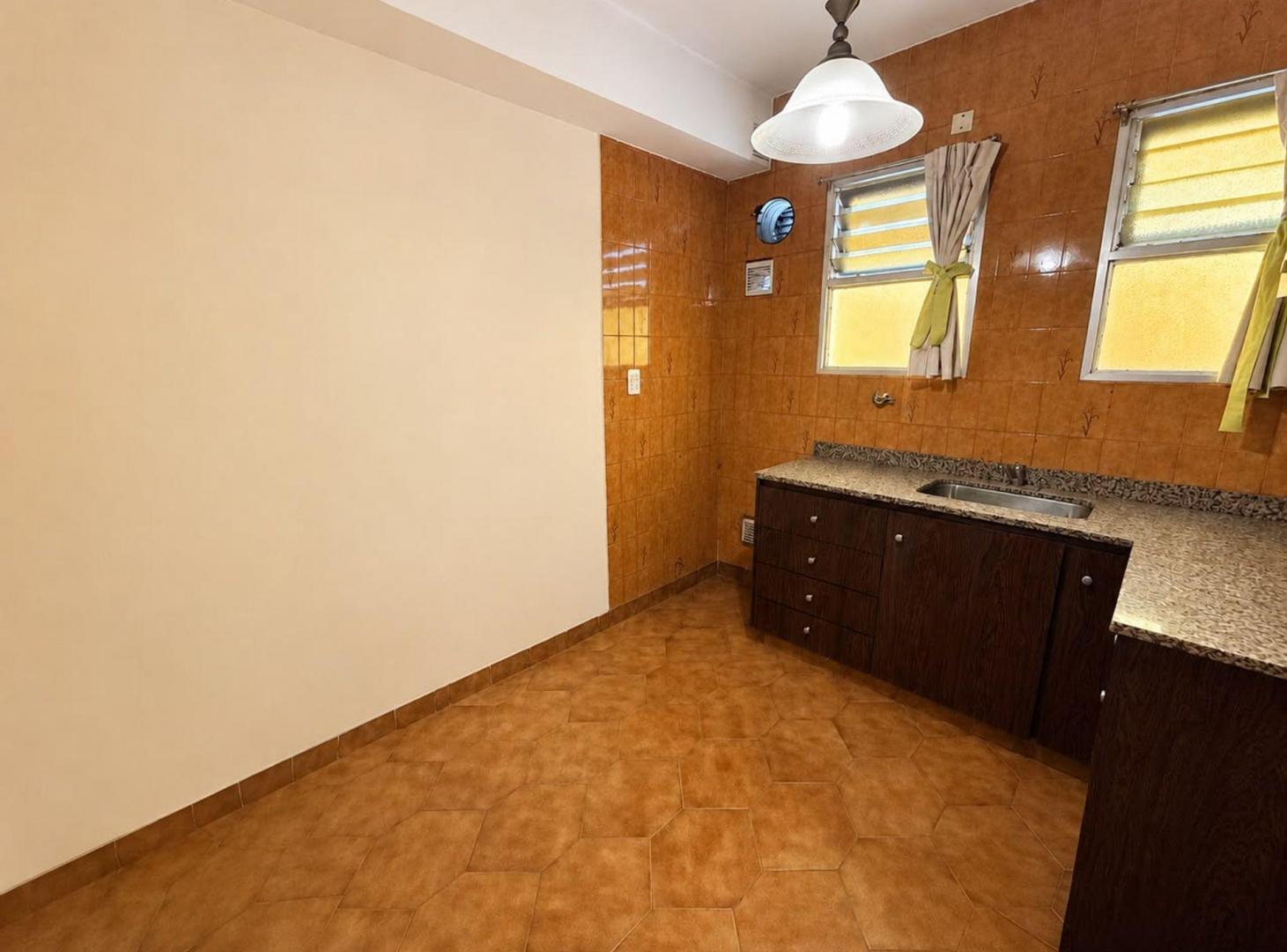 Foto de Departamento 2 ambientes, Quilmes Centro, imagen 1