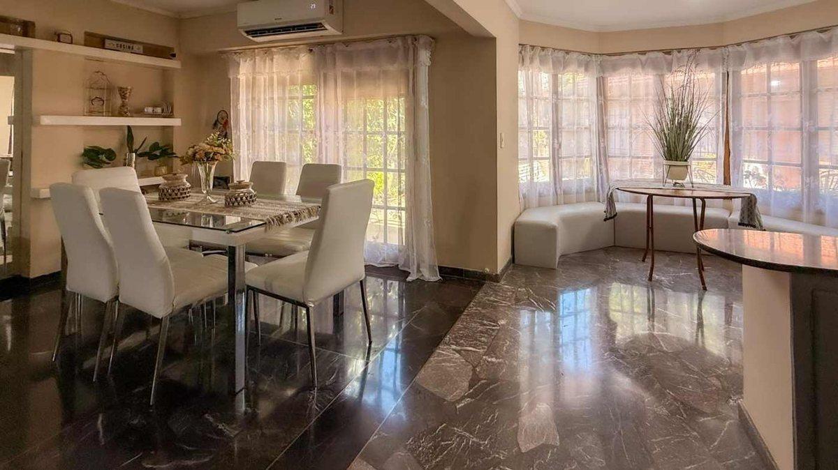 Foto de VENTA CASA FLORENCIO VARELA CENTRO con JARDIN, imagen 1