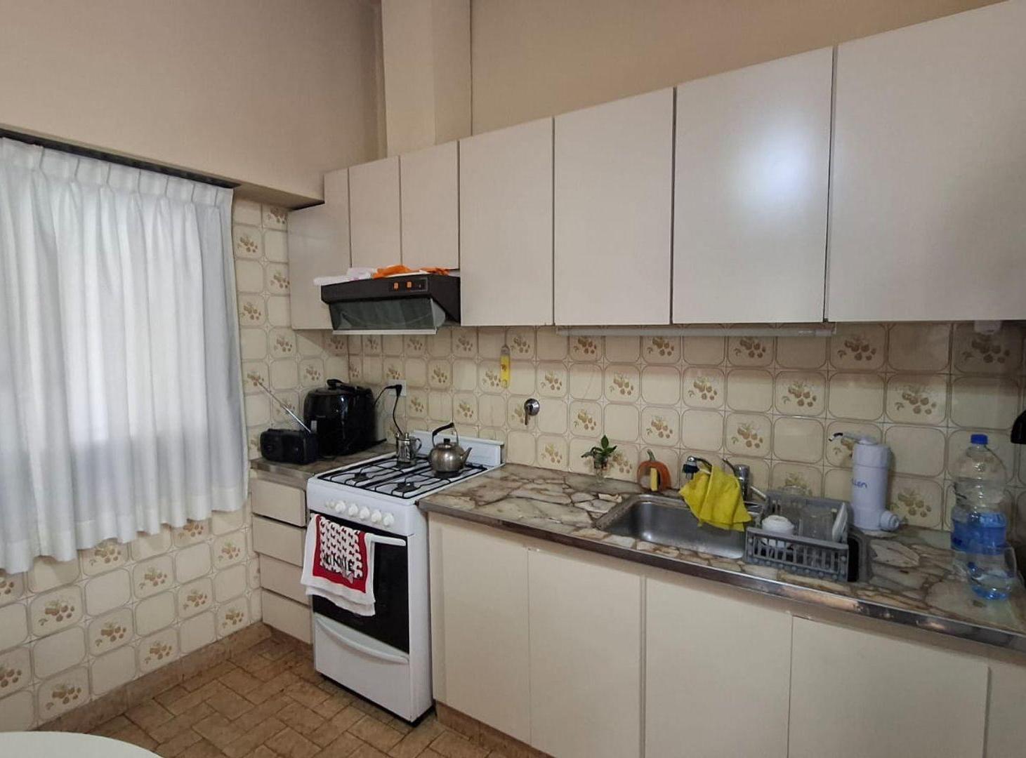 Foto de VENTA CASA 5 AMBIENTES COCHERA FLORESTA CABA, imagen 2