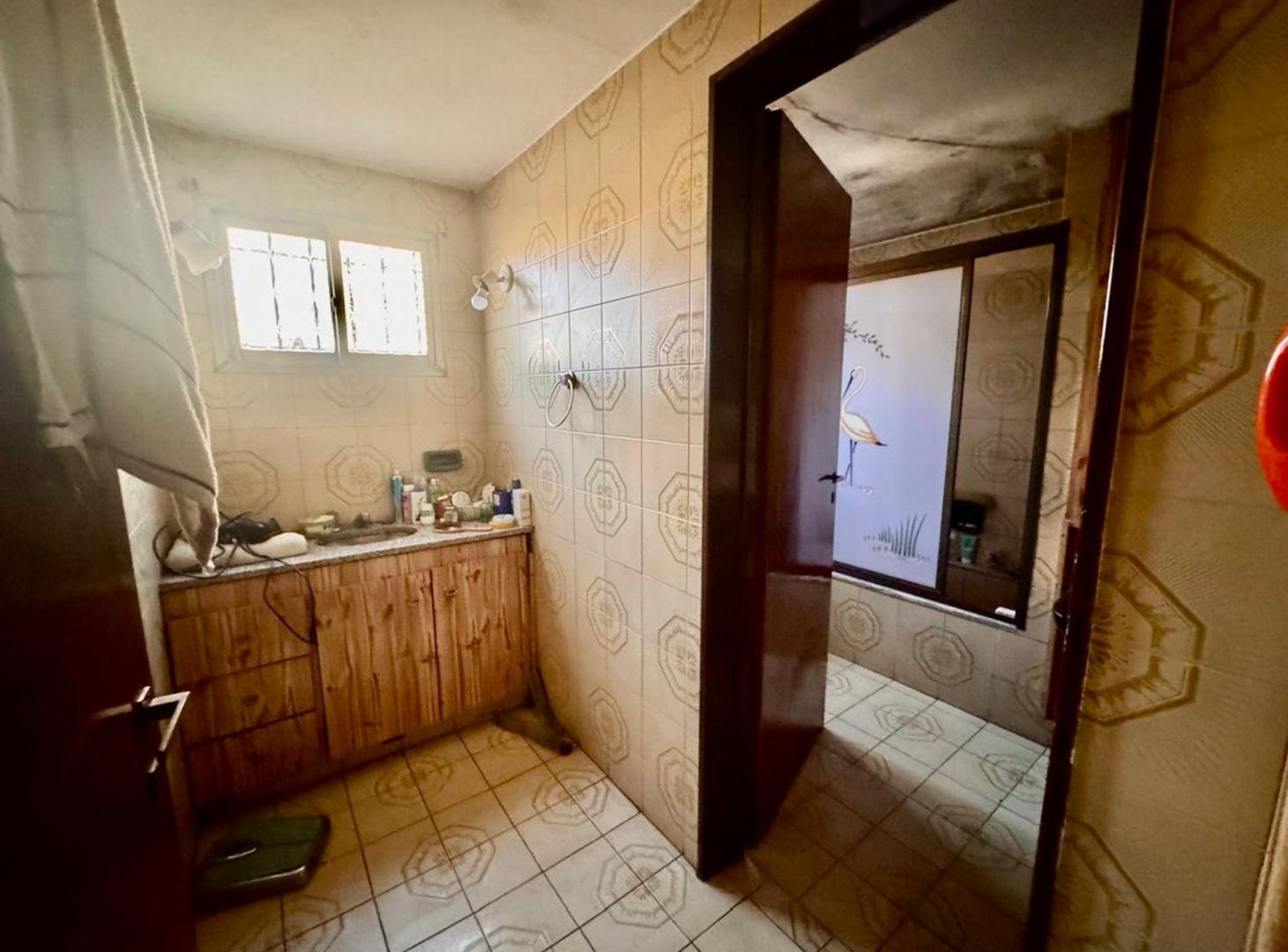 Foto de VENTA CASA, CON DEPARTAMENTOS Y LOCAL COMERCIAL, imagen 4