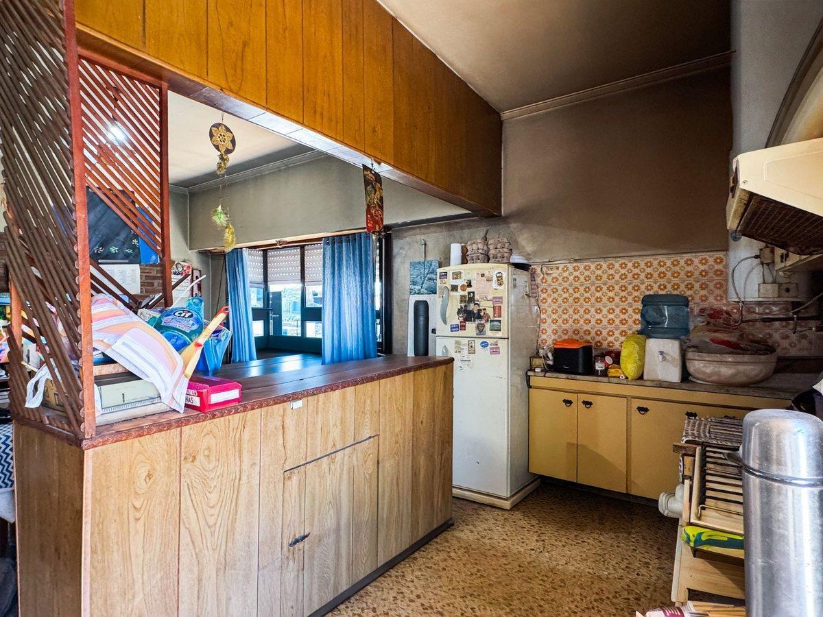 Foto de VENTA CASA 3 AMBIENTES CON PATIO Y COCHERA QUILMES, imagen 4