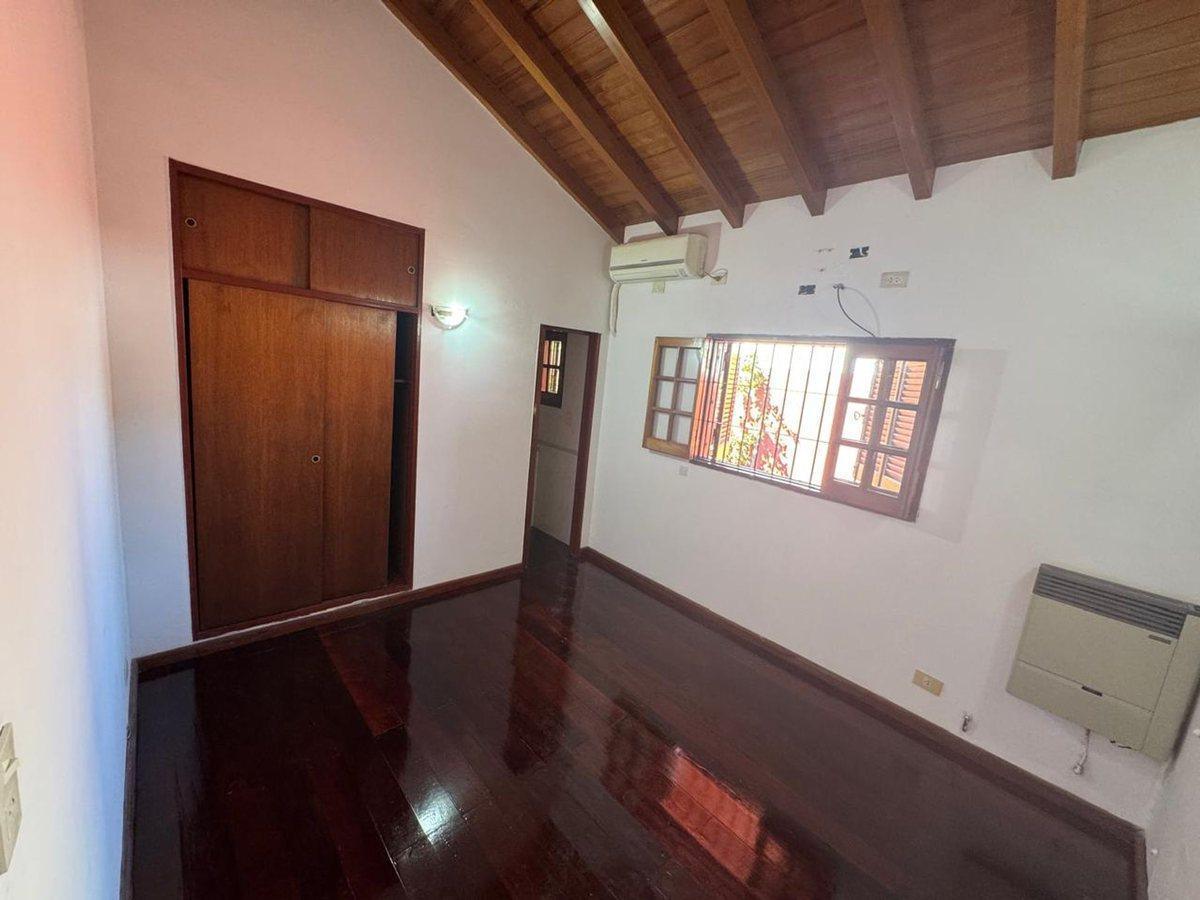 Foto de VENTA CASA EN FLORENCIO VARELA, imagen 1