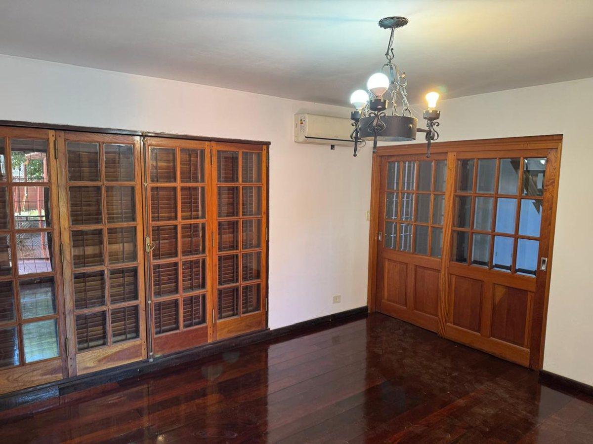 Foto de VENTA CASA EN FLORENCIO VARELA, imagen 2