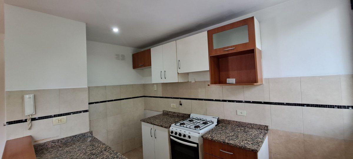 Foto de VENTA DEPARTAMENTO 3 AMB BERNAL CENTRO, imagen 1