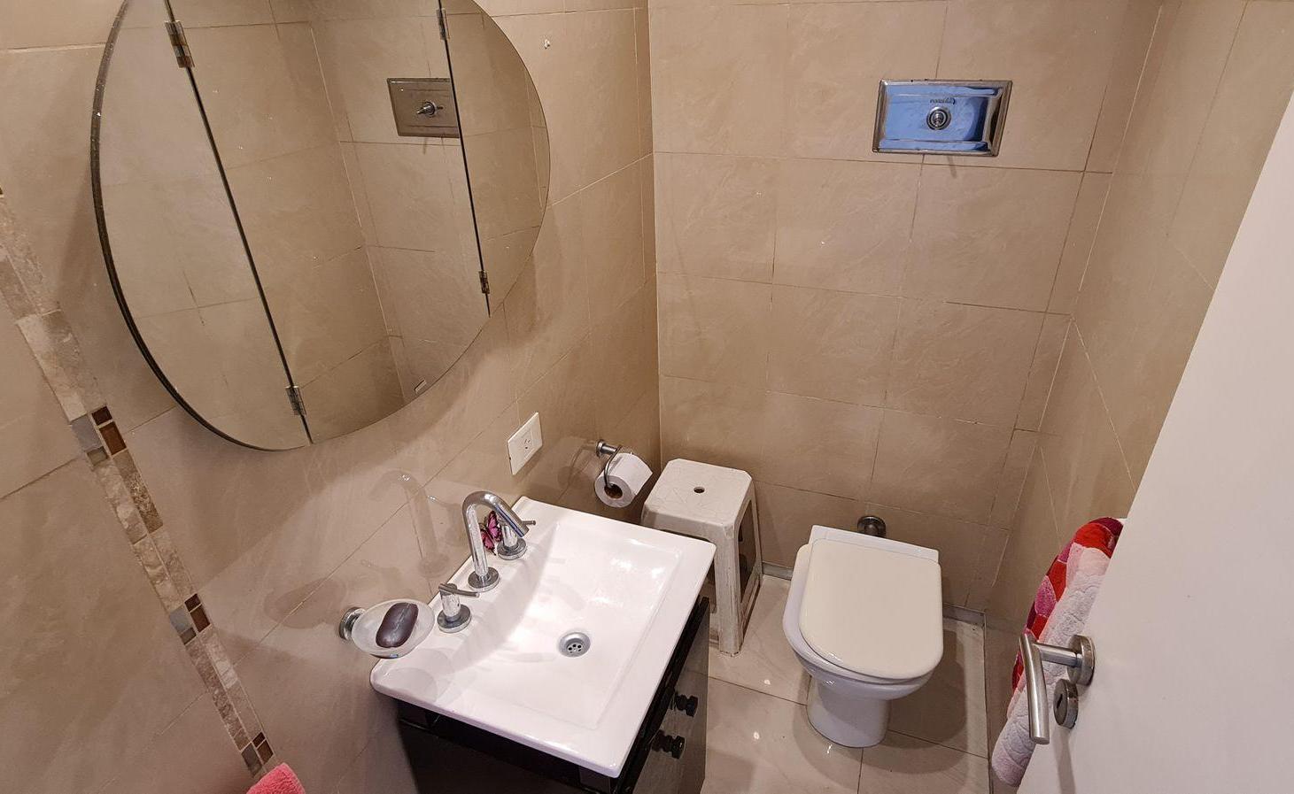 Foto de Venta Departamento 3-4 Amb Depend. Barrracas CABA, imagen 2