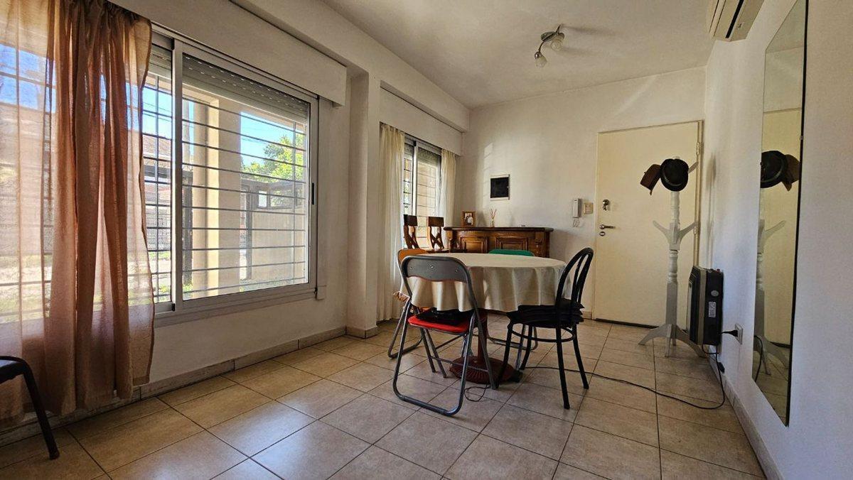 Foto de VENTA DEPARTAMENTO 2 AMBIENTES CON COCHERA BERNAL, imagen 4