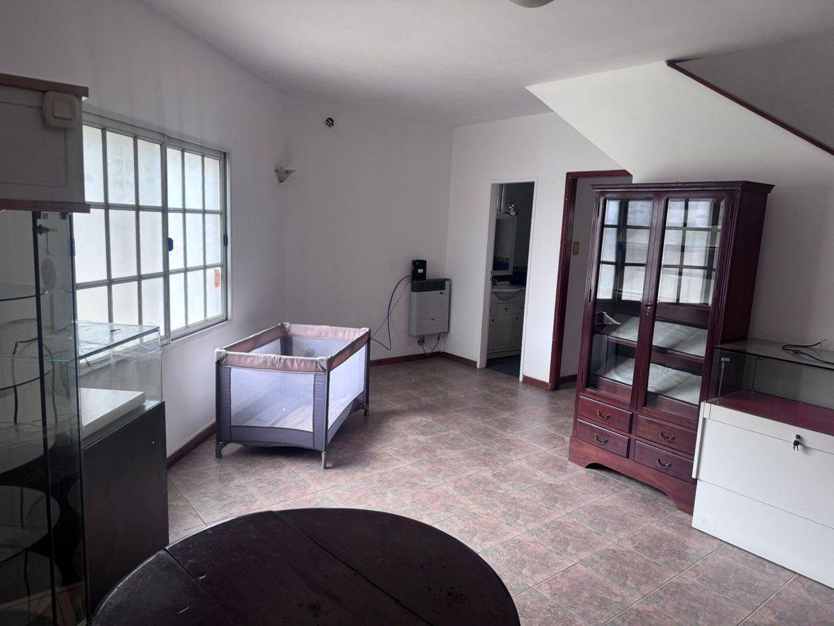 Foto de Casa en venta Dúplex 3 ambientes Quilmes, imagen 5