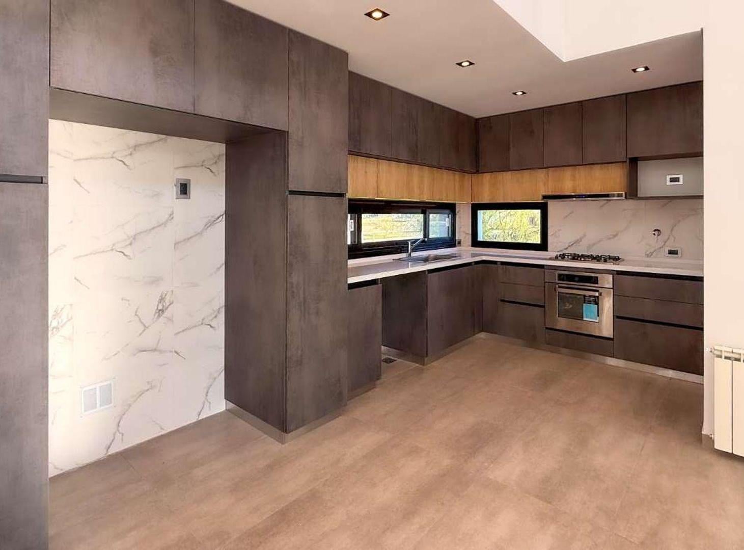 Foto de VENTA DE CASA A ESTRENAR EN SEBASTIAN GABOTO, imagen 5
