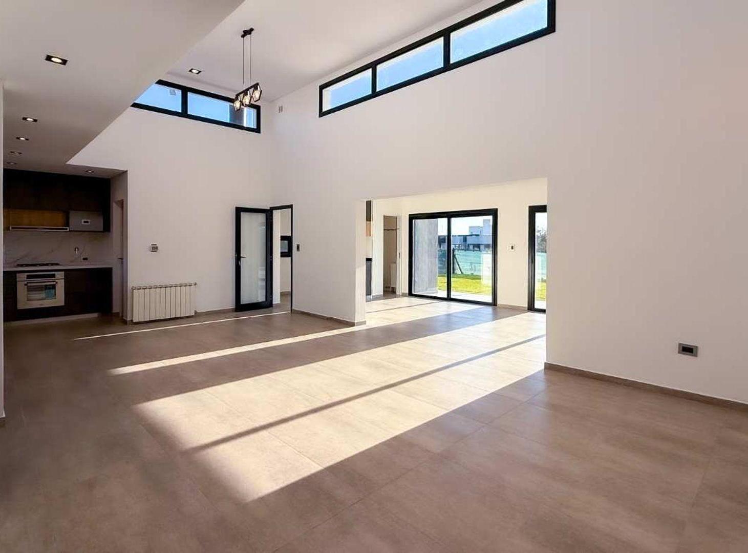 Foto de VENTA DE CASA A ESTRENAR EN SEBASTIAN GABOTO, imagen 4