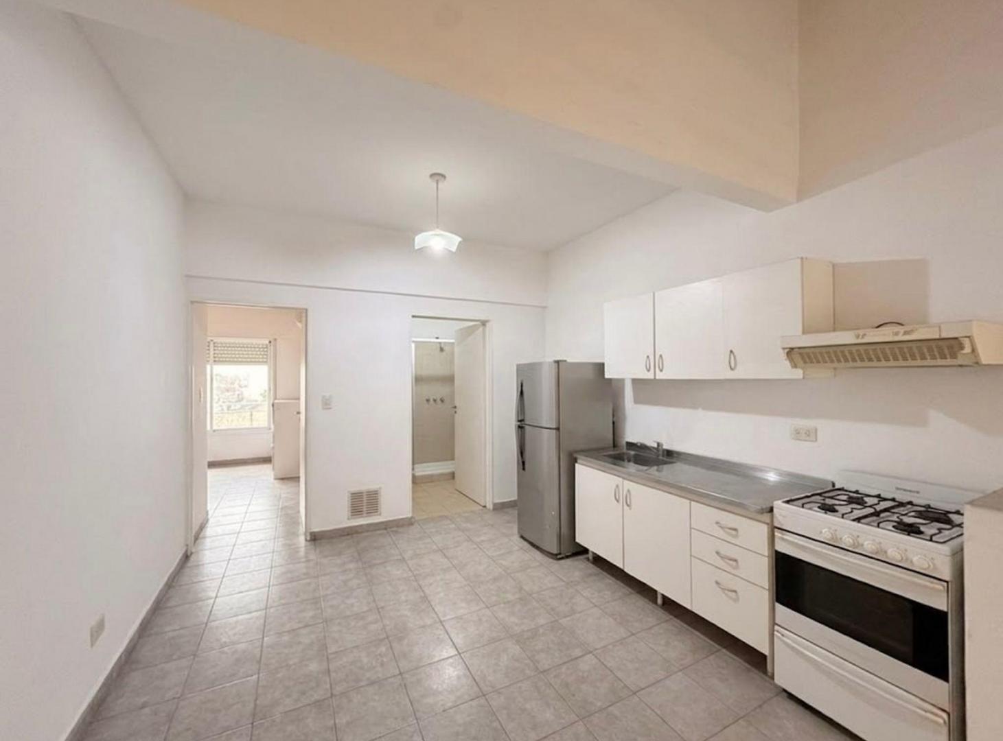 Foto de VENTA DEPTO 2 AMB PARQUE CHACABUCO CABA, imagen 2