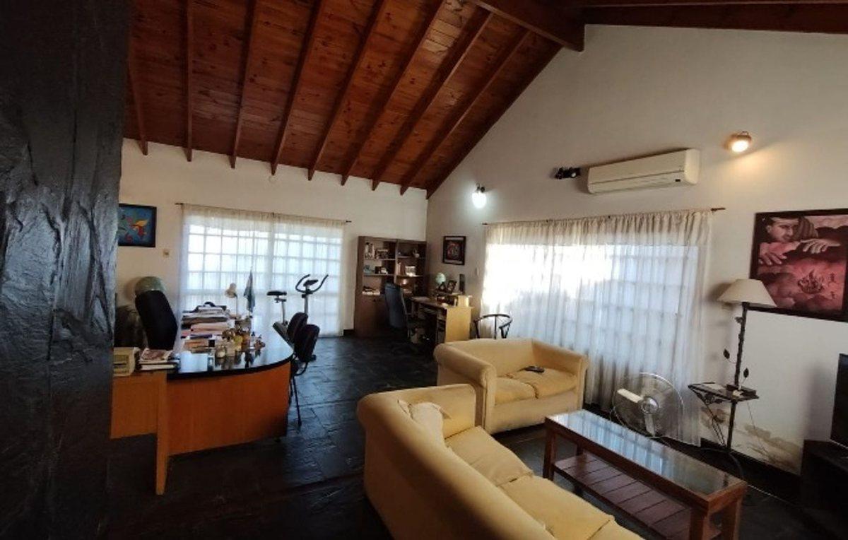 Foto de VENTA CASA 3 AMBIENTES QUILMES OESTE CON JARDIN, imagen 1