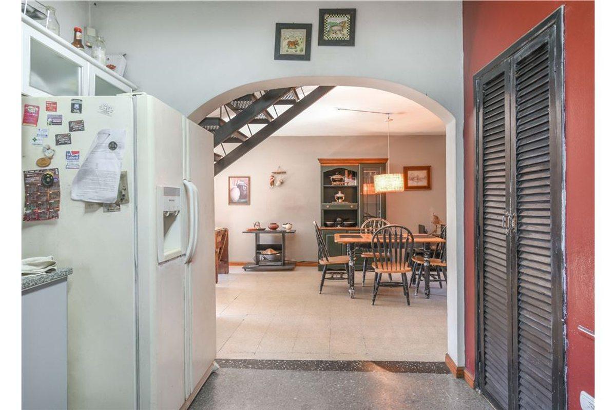 Foto de VENTA CASA PH 4 AMBIENTES QUINCHO COCHERA QUILMES, imagen 3
