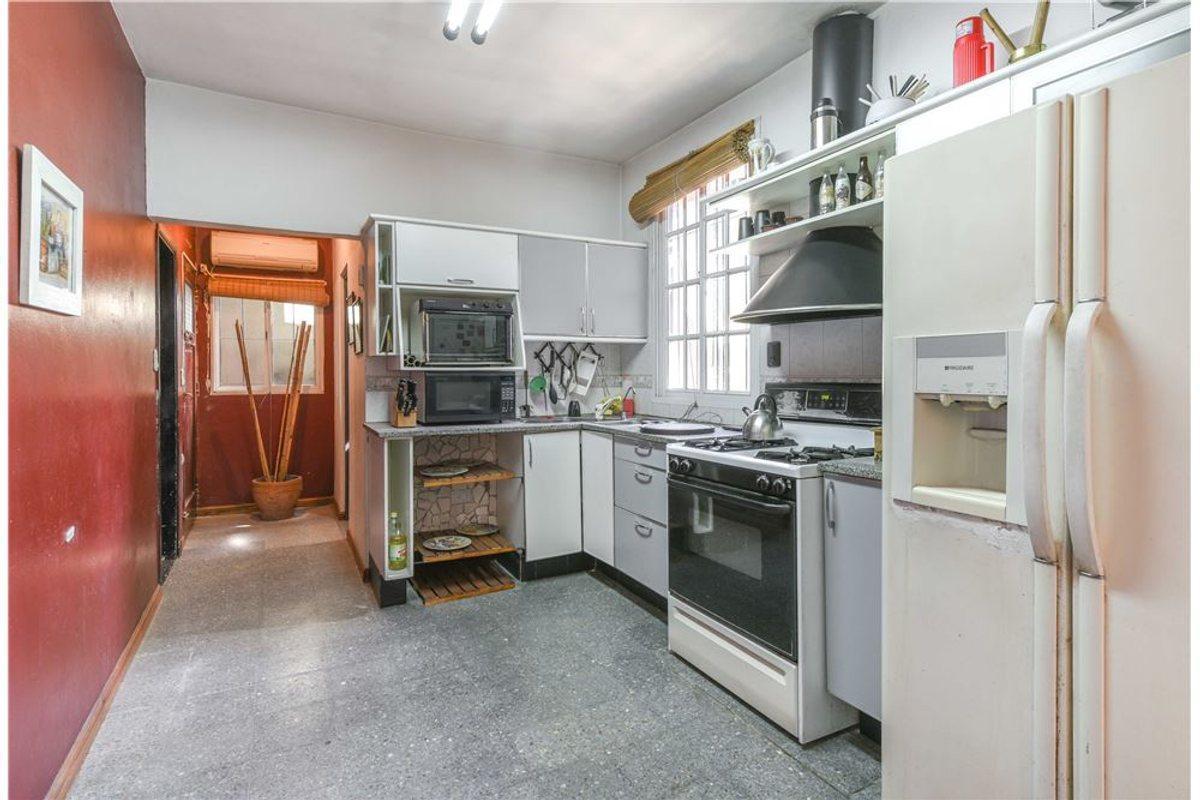 Foto de VENTA CASA PH 4 AMBIENTES QUINCHO COCHERA QUILMES, imagen 2