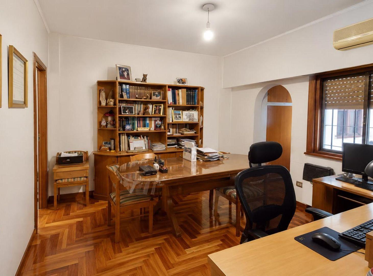 Foto de OPORTUNIDAD CASA QUILMES 2 LOTES, imagen 3