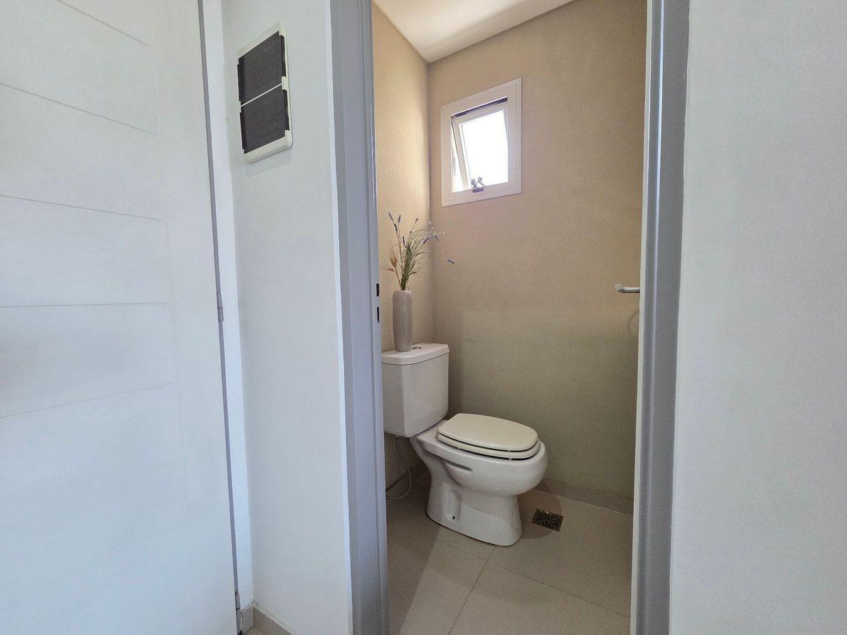 Foto de VENTA DEPARTAMENTO 3 AMB. DOBLE COCHERA QUILMES, imagen 2