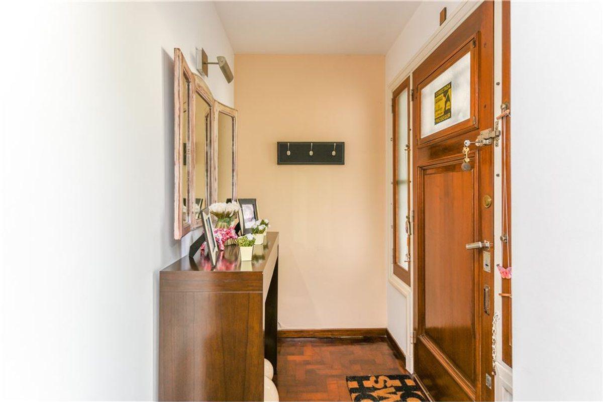 Foto de Casa en venta Bernal. Pileta. Parque, imagen 3