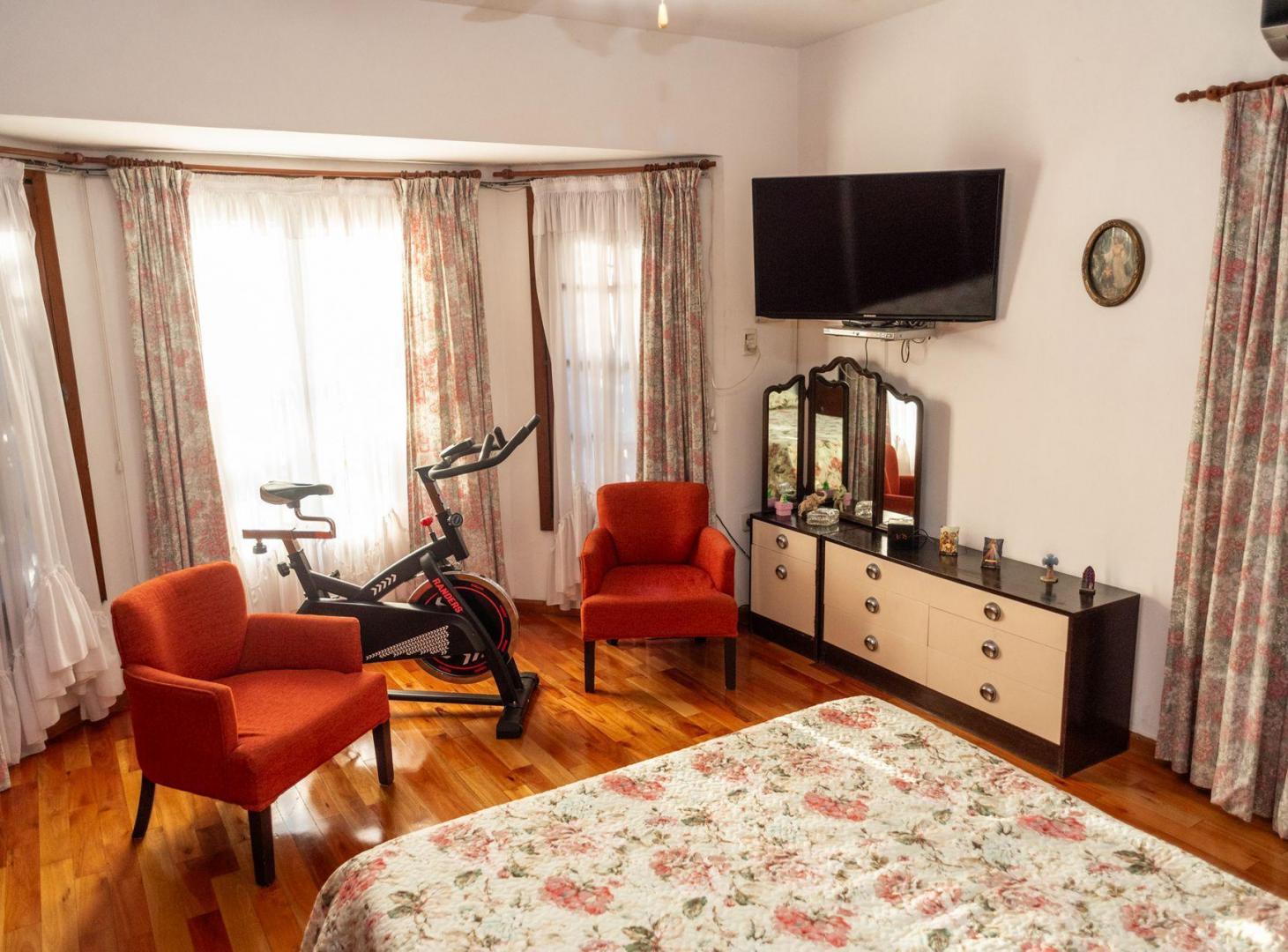 Foto de VENTA CASA PH 3 AMBIENTES CON COCHERA BERNAL, imagen 5