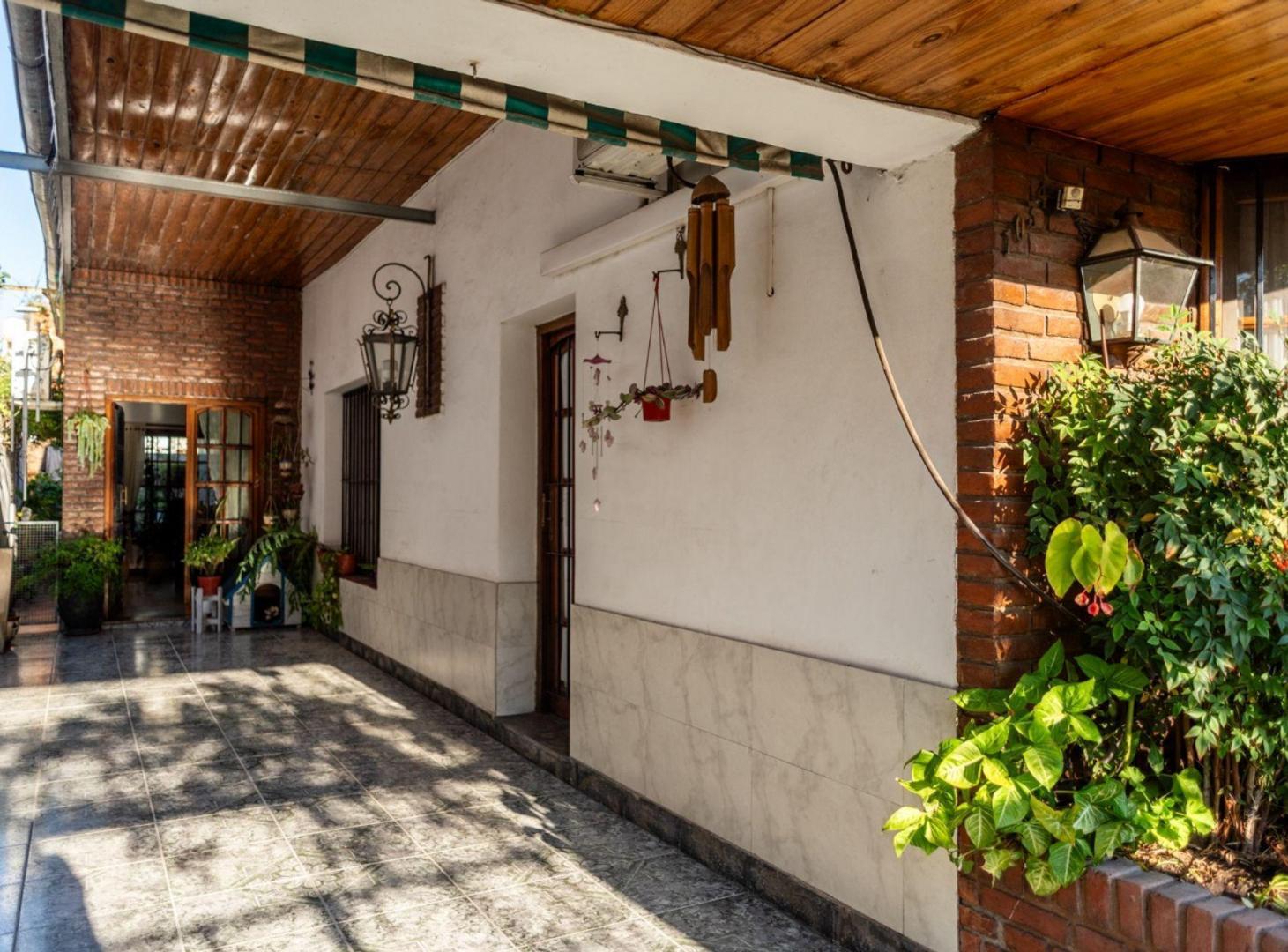 Foto de VENTA CASA PH 3 AMBIENTES CON COCHERA BERNAL, imagen 3