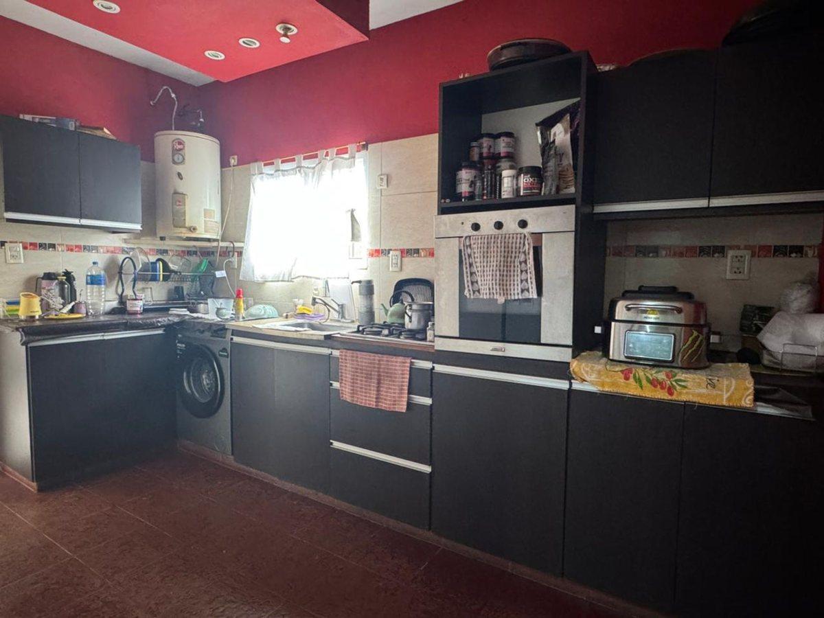 Foto de VENTA CASA EZPELETA OESTE 4 AMBIENTES, imagen 1