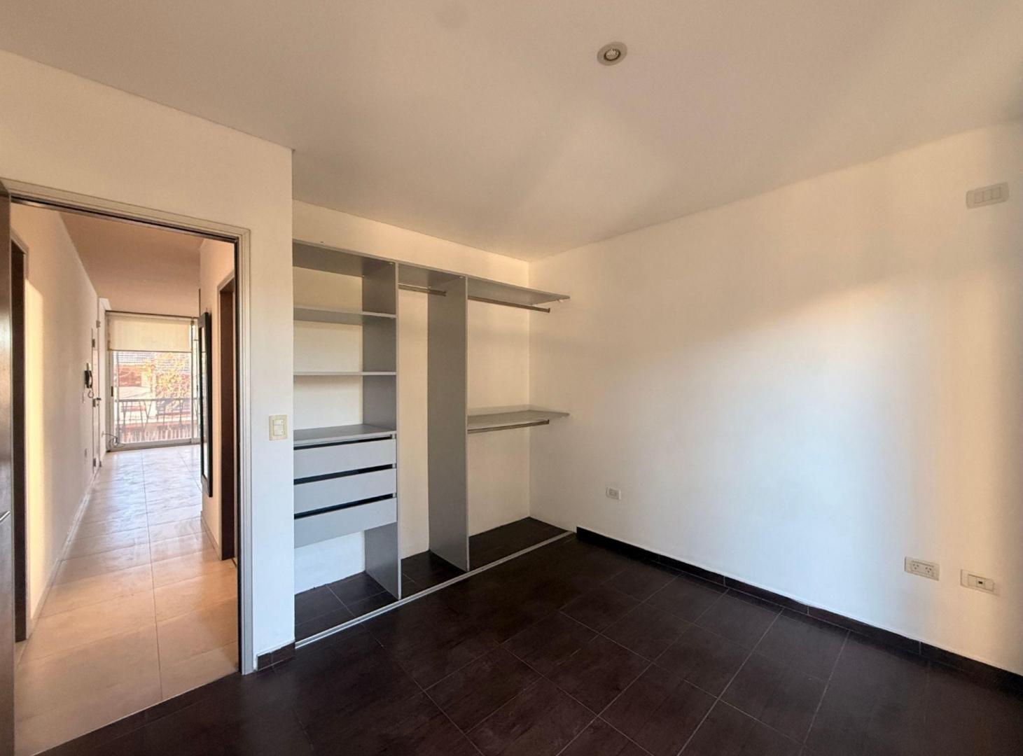 Foto de VENTA DEPTO 3 AMB BERAZATEGUI CENTRO CON COCHERA, imagen 5