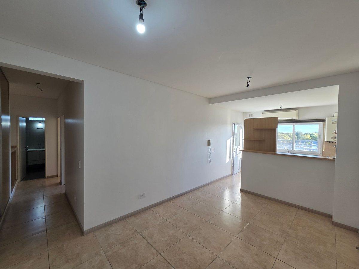 Foto de VENTA DEPARTAMENTO 3 AMBIENTES MACONDA X QUILMES, imagen 2