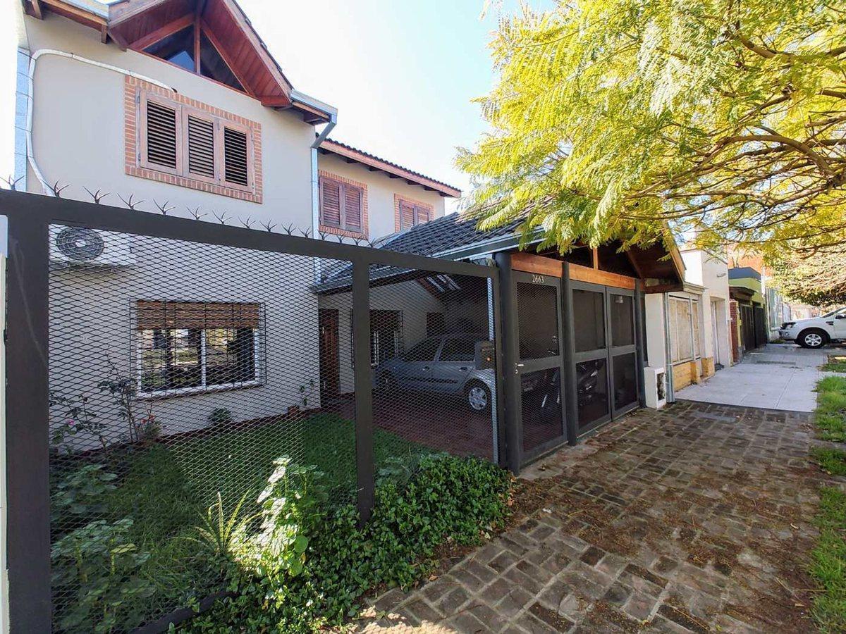 Foto de Casa 5 amb en Quilmes Oeste c patio ACEPTA PERMUTA, imagen 3