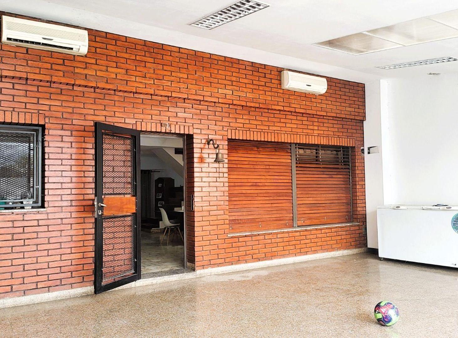 Foto de VENTA CASA 5 AMB. VALENTIN ALSINA PILETA QUINCHO, imagen 3