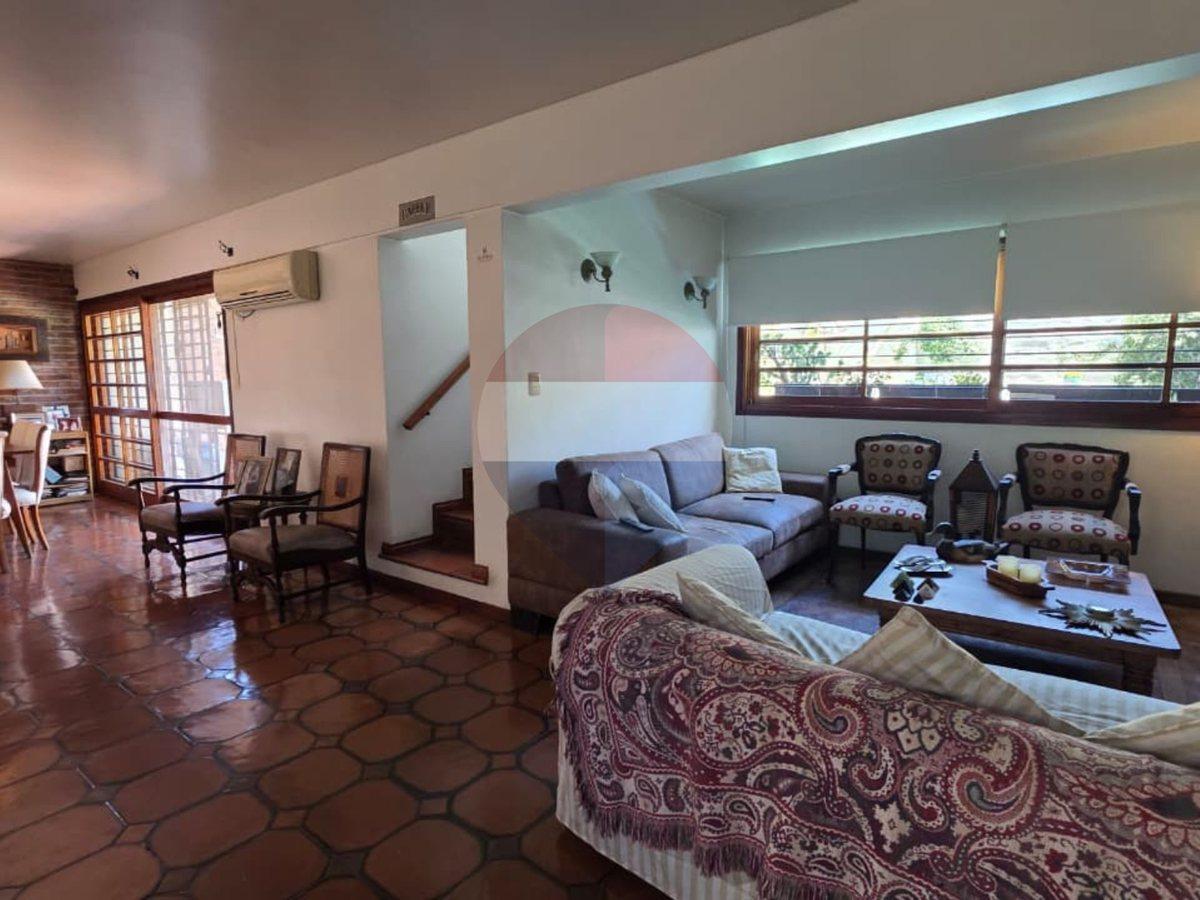 Foto de CASA VENTA BARRIO PARQUE BERNAL, imagen 2