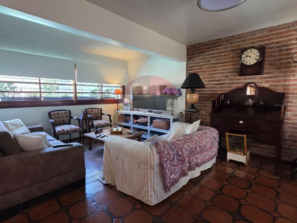 Foto de CASA VENTA BARRIO PARQUE BERNAL, imagen 4