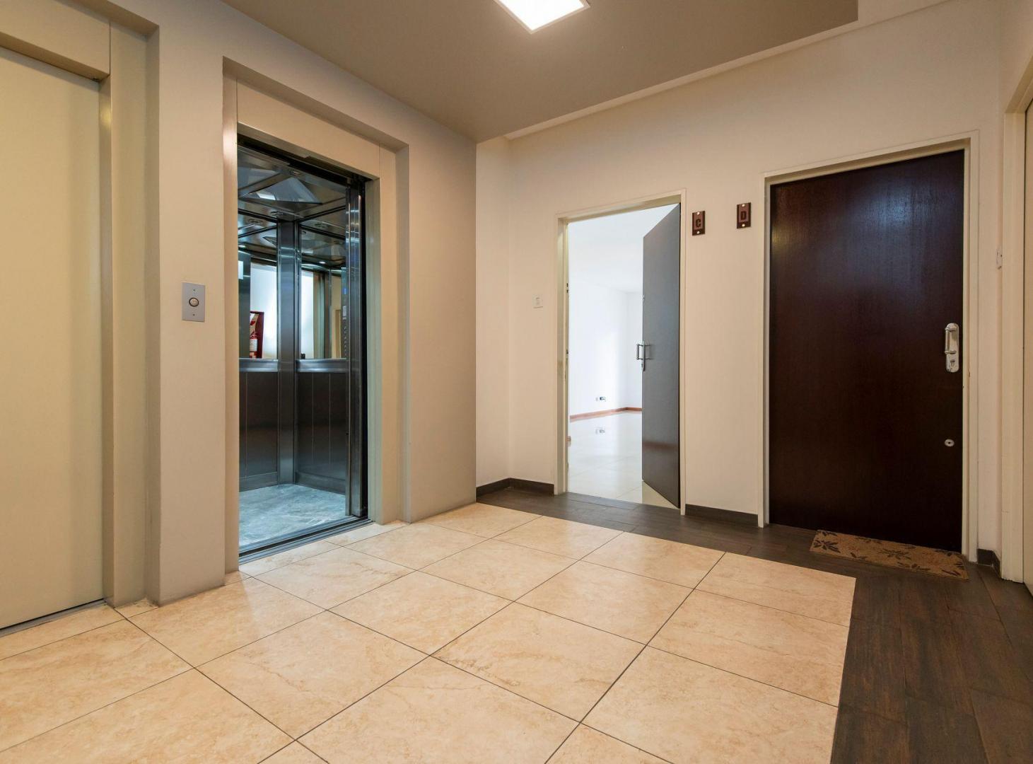 Foto de Venta Departamento Maconda XII con Cochera, imagen 4