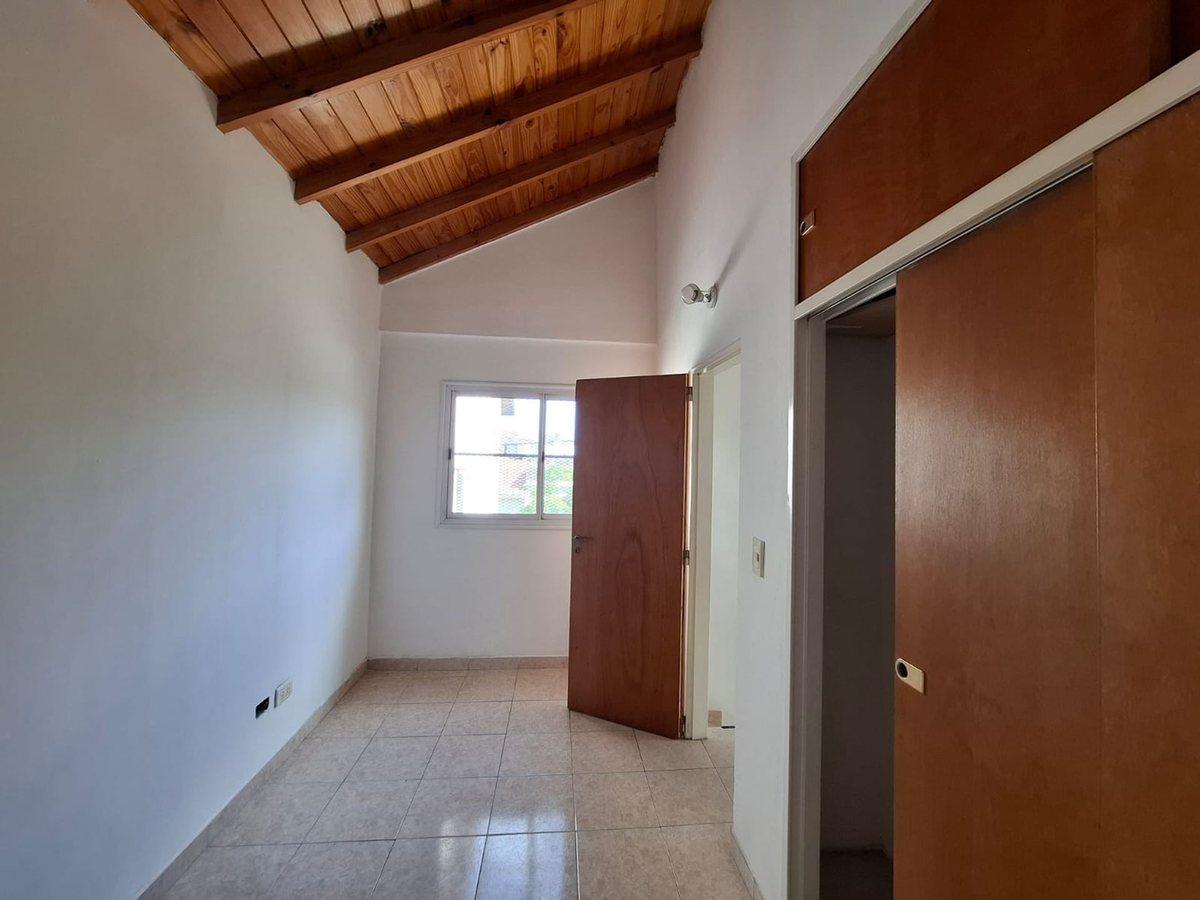 Foto de VENTA PH 3 AMBIENTES COCHERA SARANDI AVELLANEDA, imagen 4