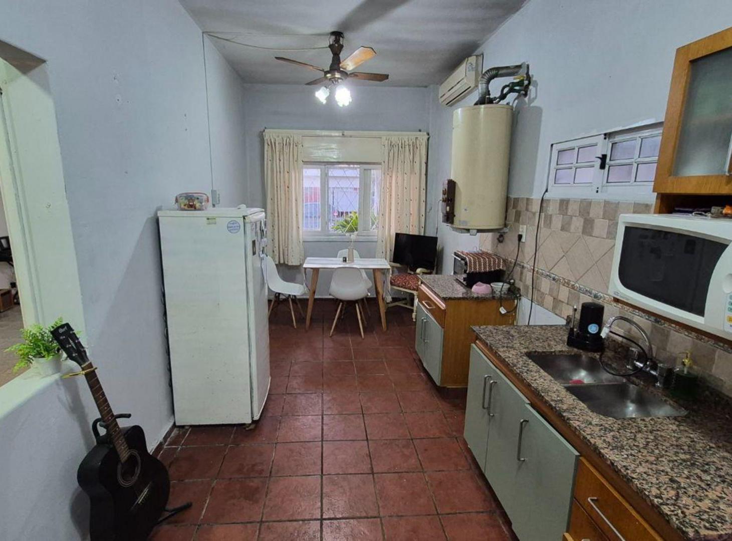 Foto de Venta Casa 3 Ambientes con Cochera en Quilmes, imagen 5