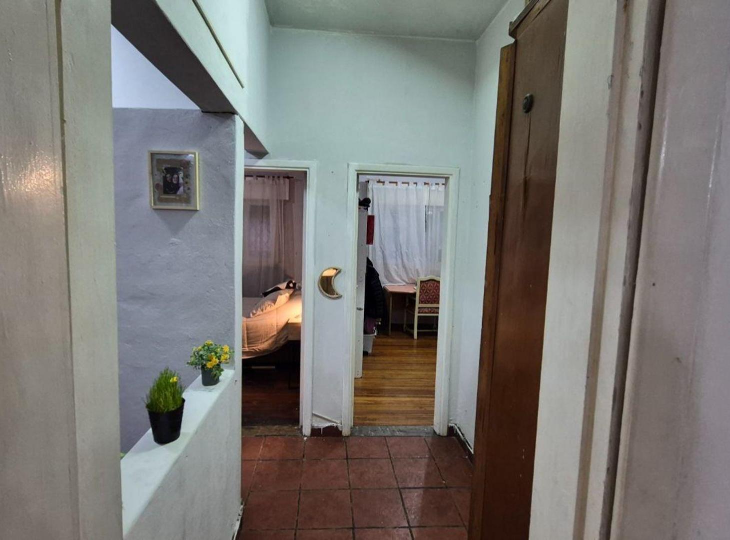 Foto de Venta Casa 3 Ambientes con Cochera en Quilmes, imagen 1