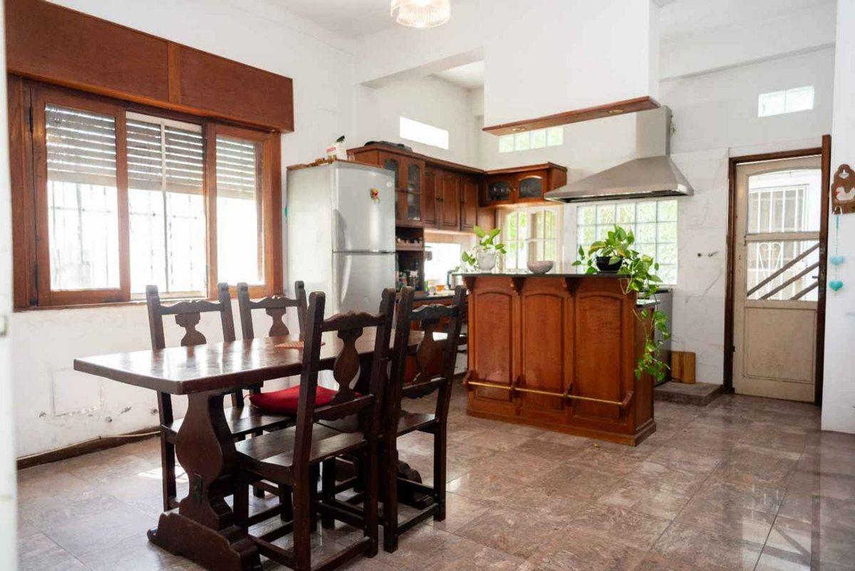 Foto de VENTA CASA 3 AMB JARDIN DON BOSCO QUILMES, imagen 5