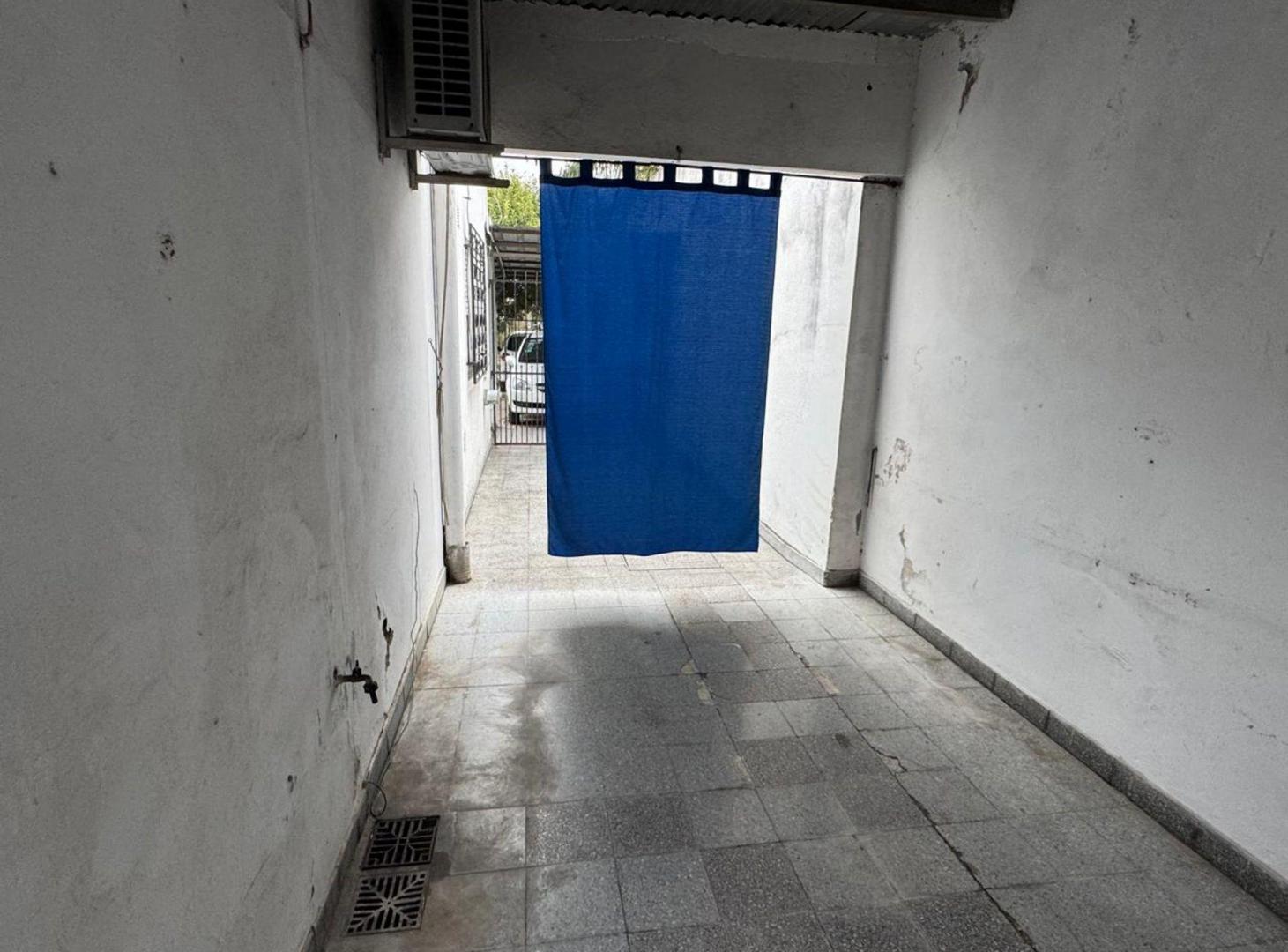 Foto de VENTA CASA 3 AMBIENTES FLORENCIO VARELA, imagen 3