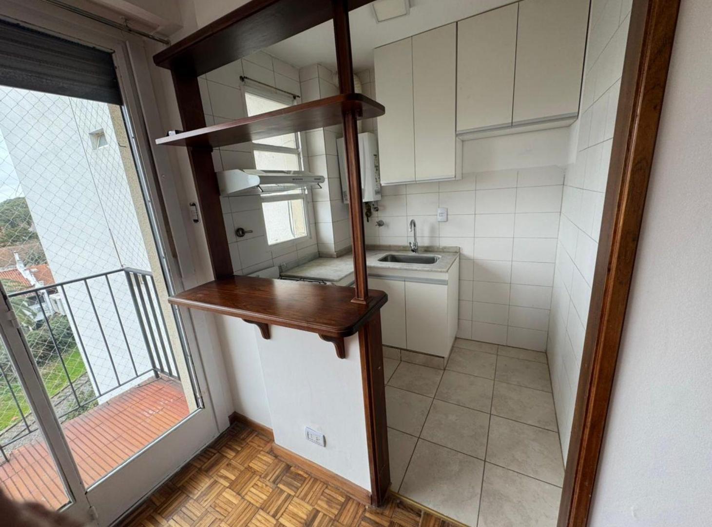 Foto de ALQUILER DEPARTAMENTO 2 AMBIENTES EN OLIVOS, imagen 1
