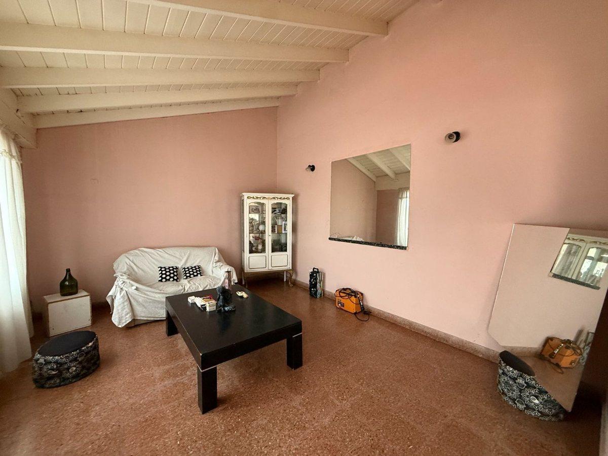Foto de VENTA LOCAL CON VIVIENDA Y LOTE EZPELETA, imagen 3
