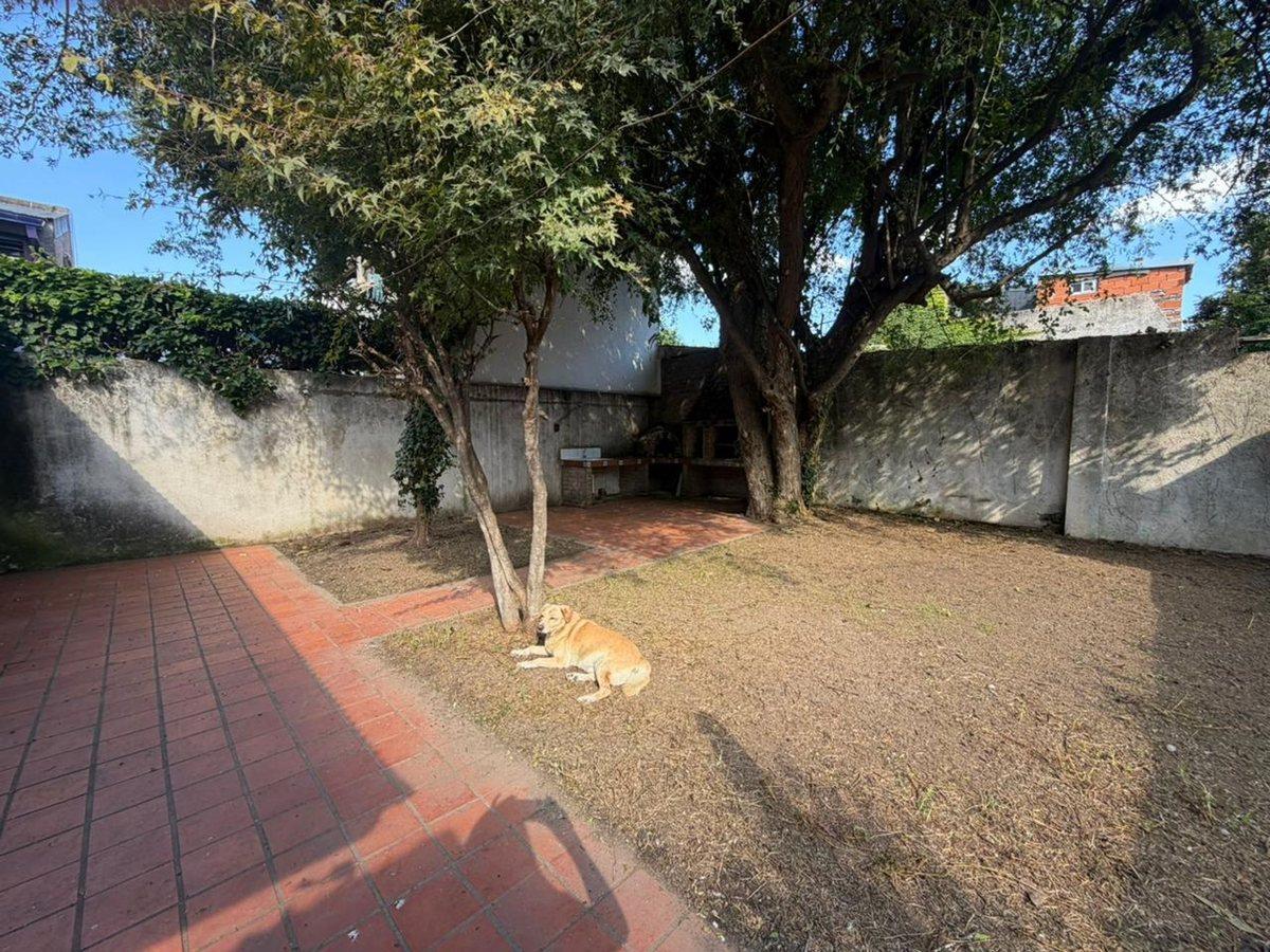 Foto de CASA BERNAL 4 AMBIENTES APTA CREDITO, imagen 1