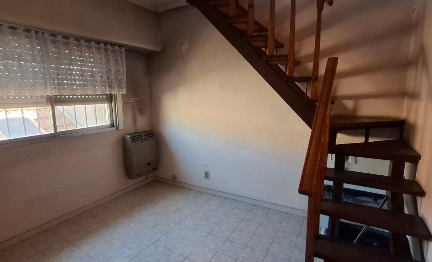 Foto de VENTA CASA 6 AMBIENTES QUILMES QUINCHO Y PARQUE, imagen 1