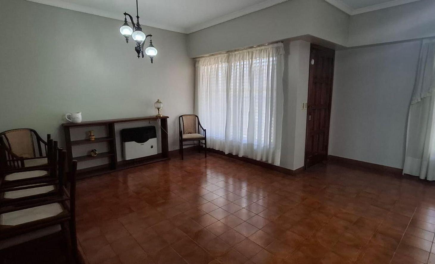 Foto de VENTA CASA 6 AMBIENTES QUILMES QUINCHO Y PARQUE, imagen 3