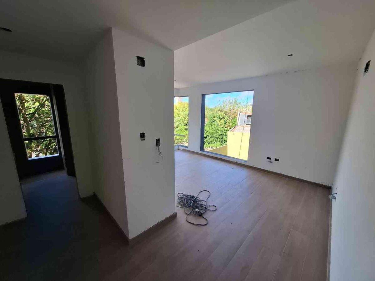 Foto de VENTA Dos amb. Piso 12 FRENTE. Quilmes., imagen 5
