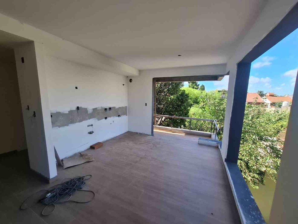 Foto de VENTA Dos amb. Piso 12 FRENTE. Quilmes., imagen 3