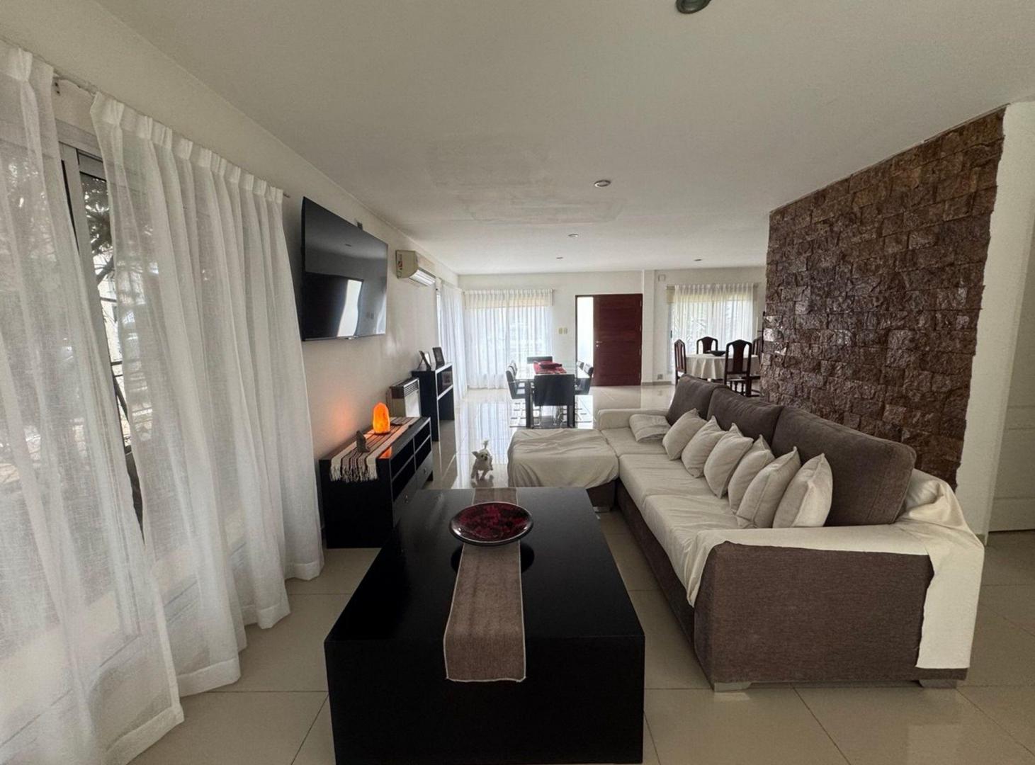 Foto de CASA EN VENTA 4 AMBIENTES | ALTOS DE HUDSON I, imagen 3