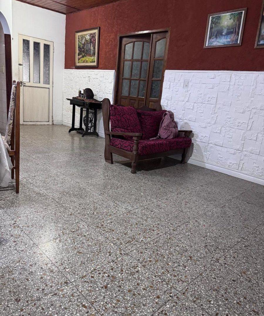Foto de Casa en venta 4 ambientes Berazategui, imagen 3