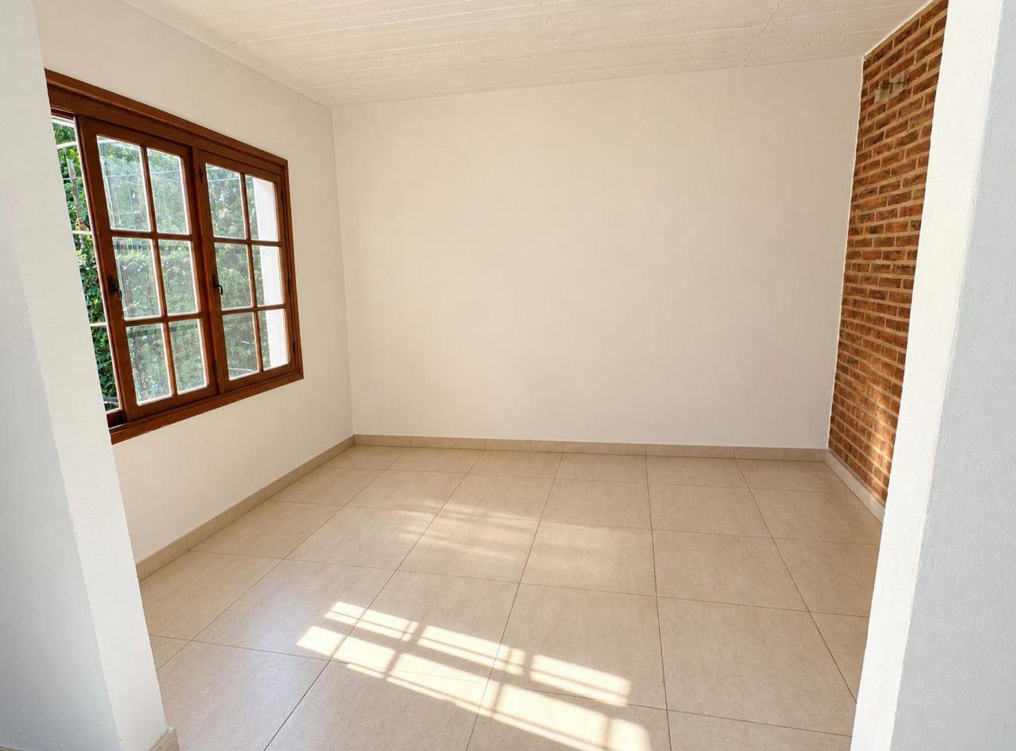 Foto de PH TIPO CASA 4 AMB Y PATIO BARRANCAS DE QUILMES, imagen 3