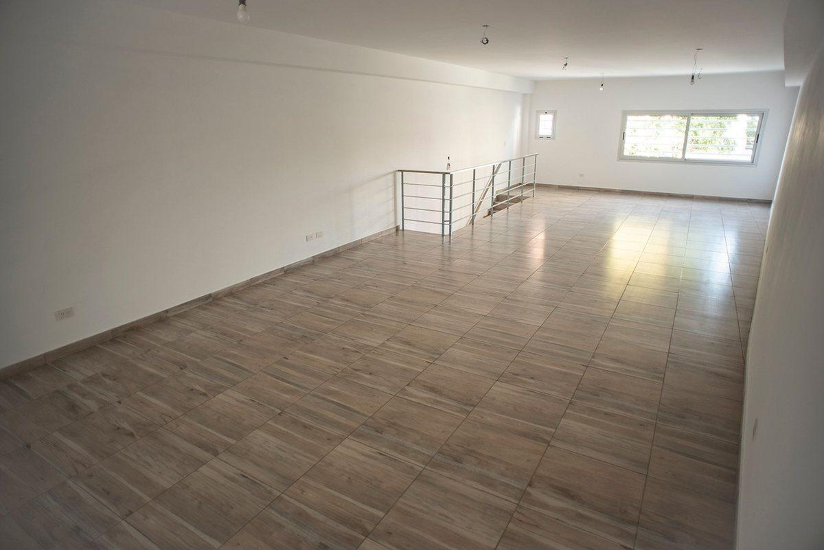 Foto de ALQUILER LOCAL COMERCIAL BERNAL CENTRO, imagen 2