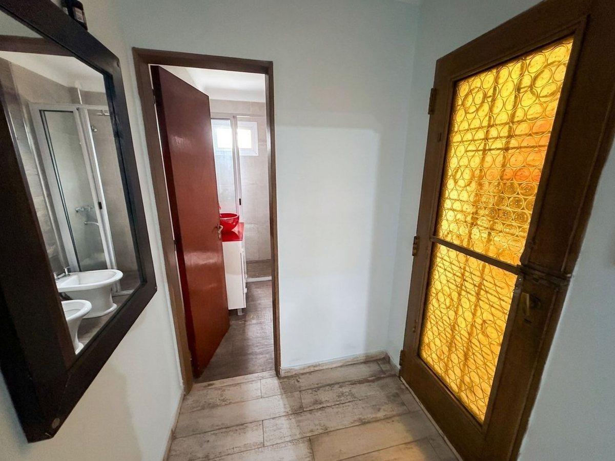 Foto de Casa en Venta 4 ambientes con pileta / Wilde, imagen 5